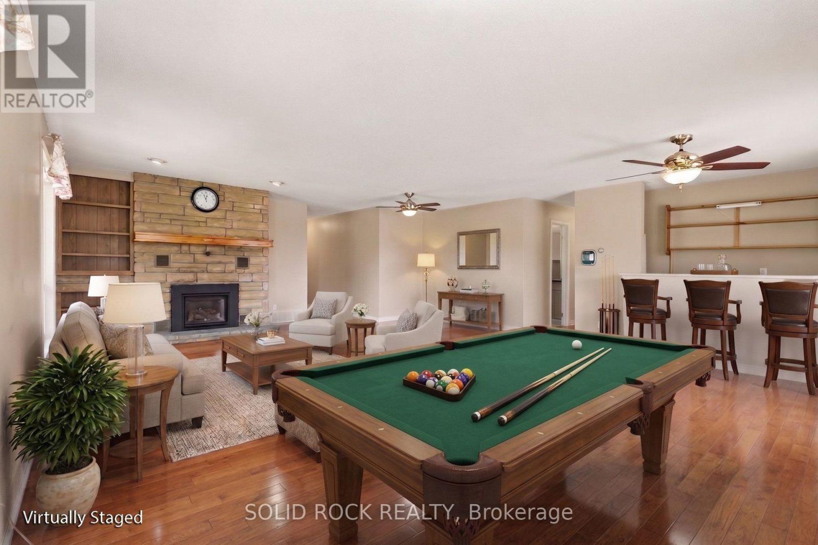 220 HIGHFIELD CRESCENT - 3