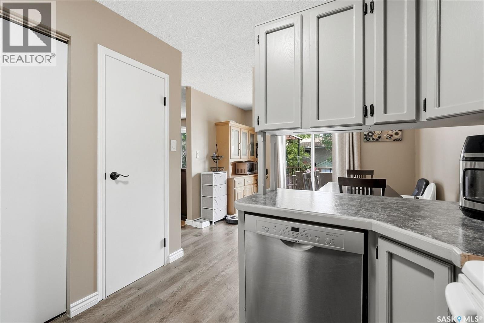22 Salemka CRESCENT - 13