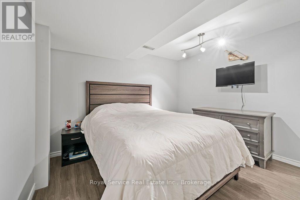 1104 TILLISON AVENUE - 33
