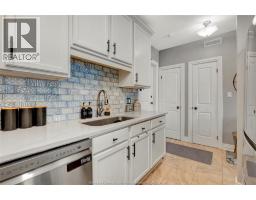 34 Boblo Island Boulevard Unit# 103, Amherstburg, ON N9V4C4 Photo 9