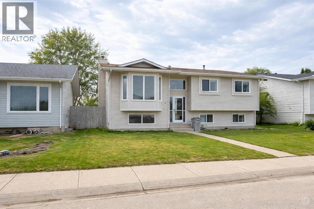 29 Lyons Crescent - 1