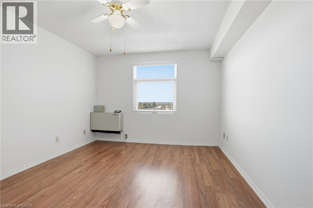 #808 9 BONHEUR Court - 28