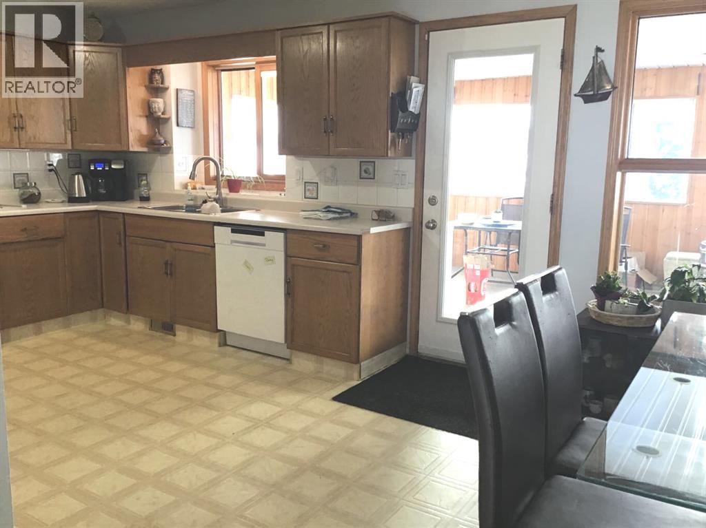 29 Lyons Crescent - 5