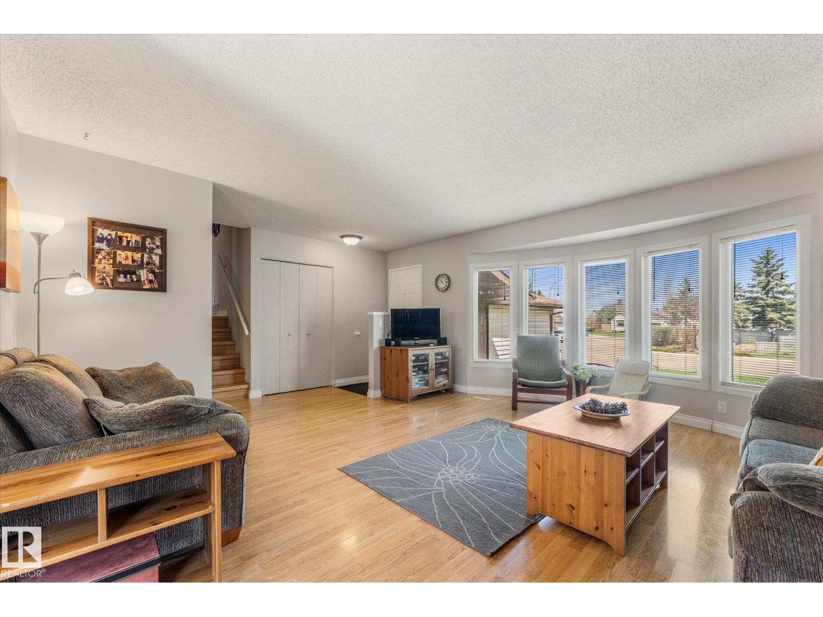 4627 10A AV NW - 6