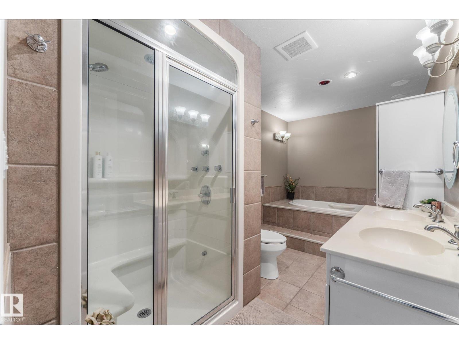 4627 10A AV NW - 18