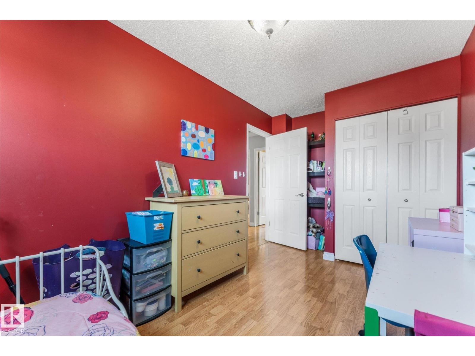 4627 10A AV NW - 23