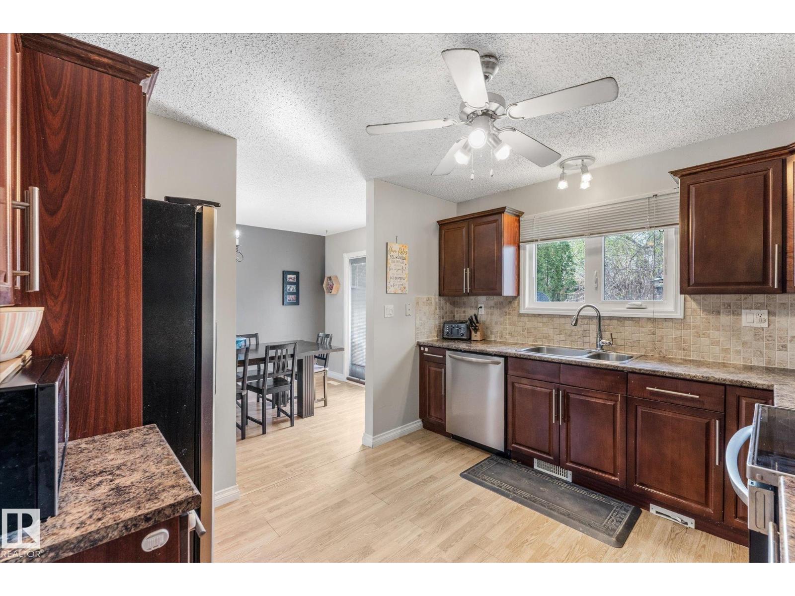 4627 10A AV NW - 12