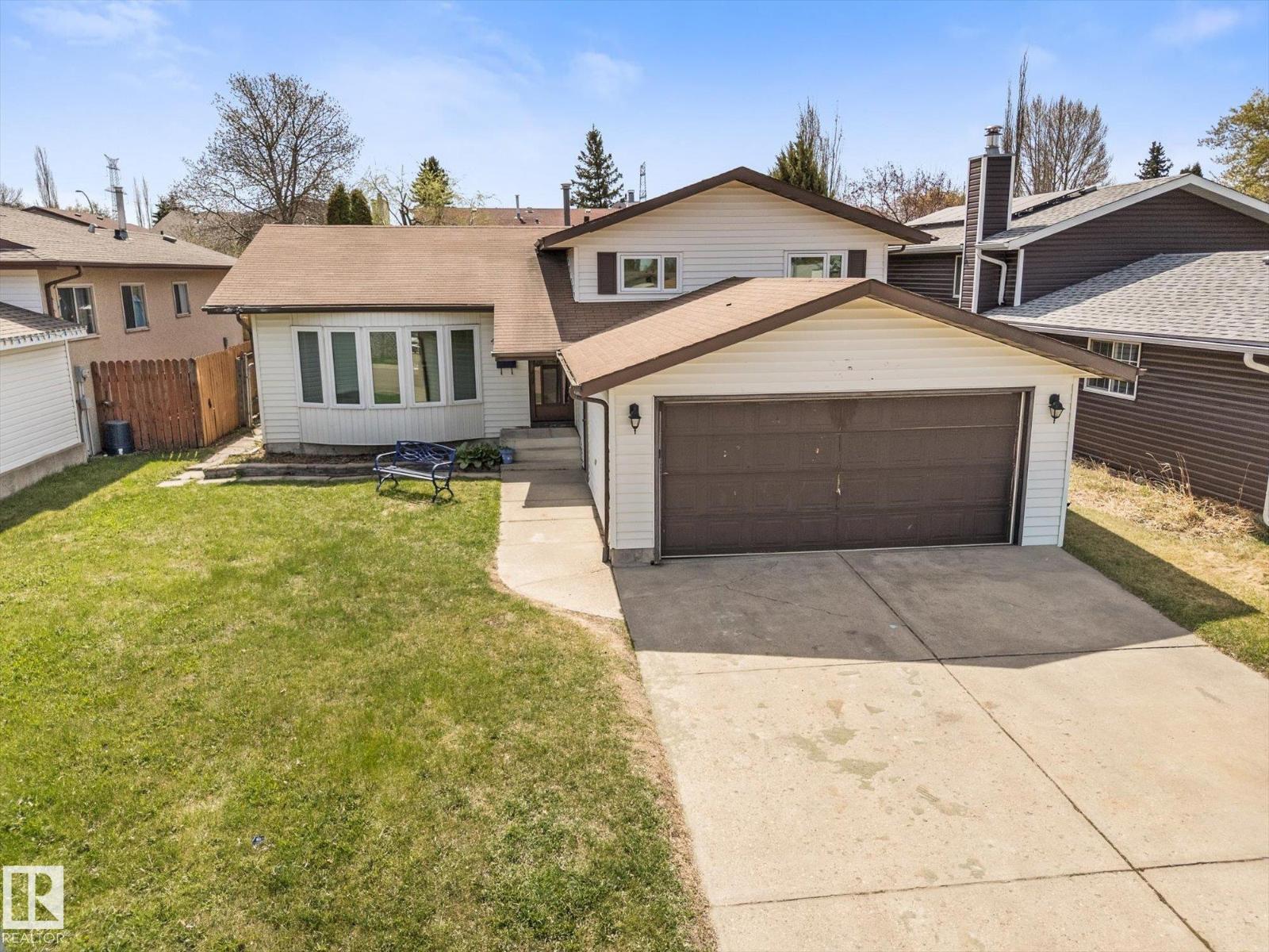 4627 10A AV NW - 35