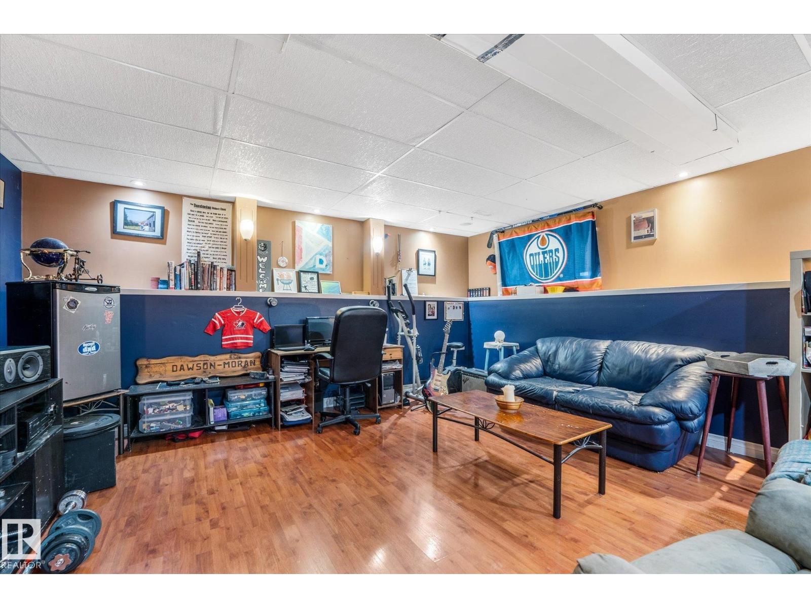 4627 10A AV NW - 25