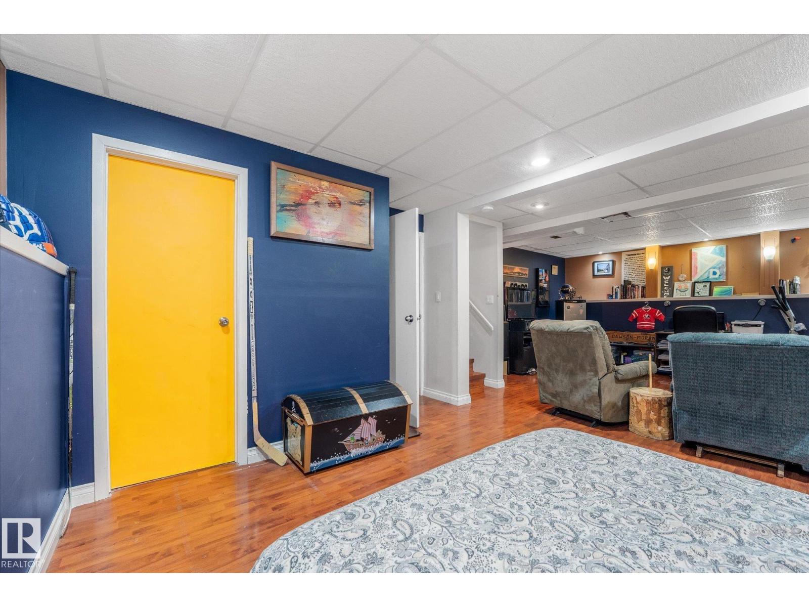 4627 10A AV NW - 29
