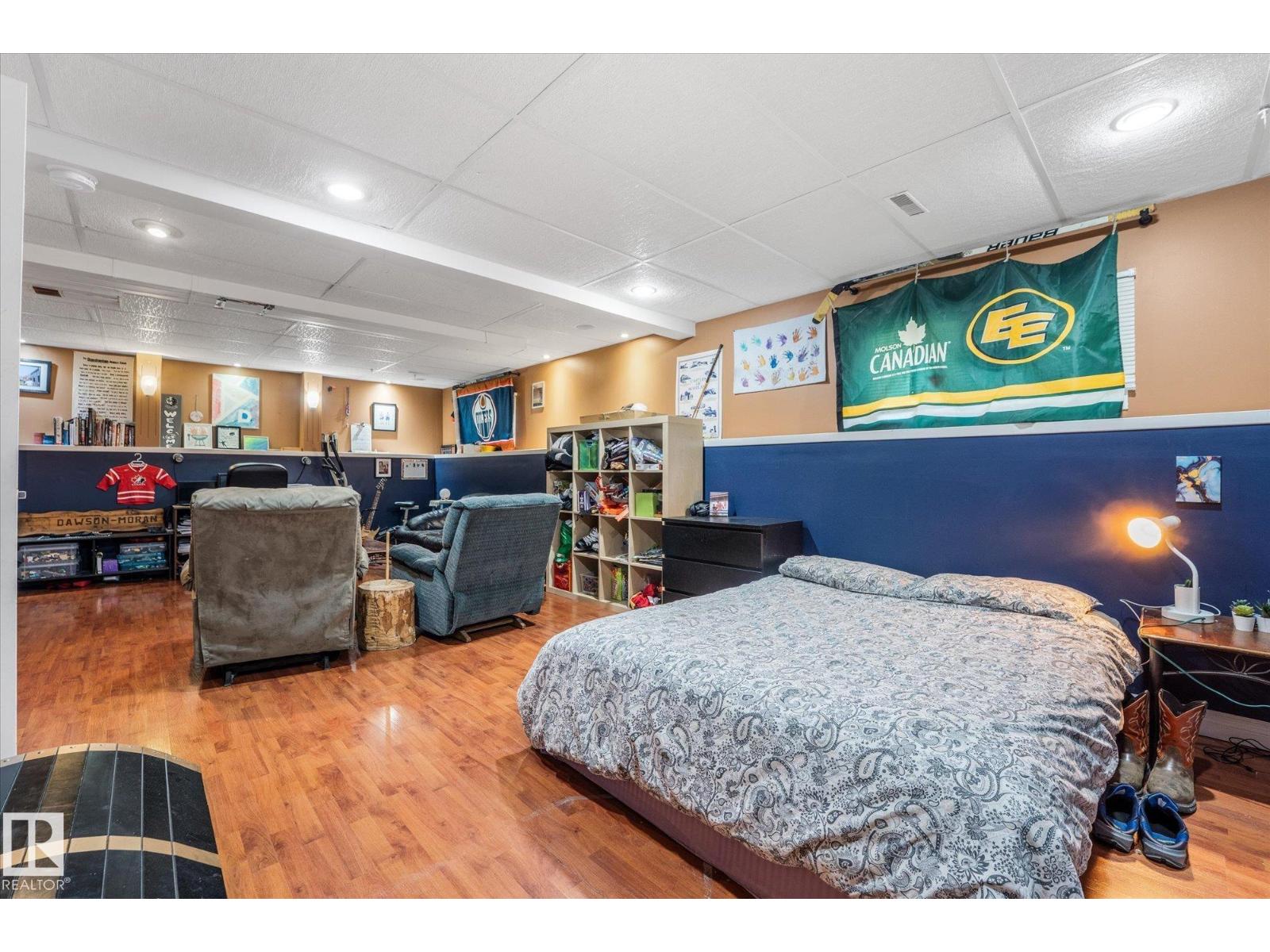 4627 10A AV NW - 27