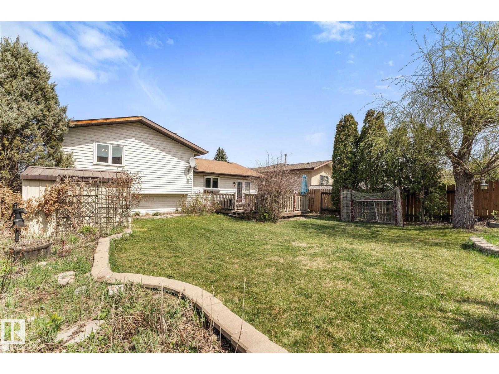 4627 10A AV NW - 41