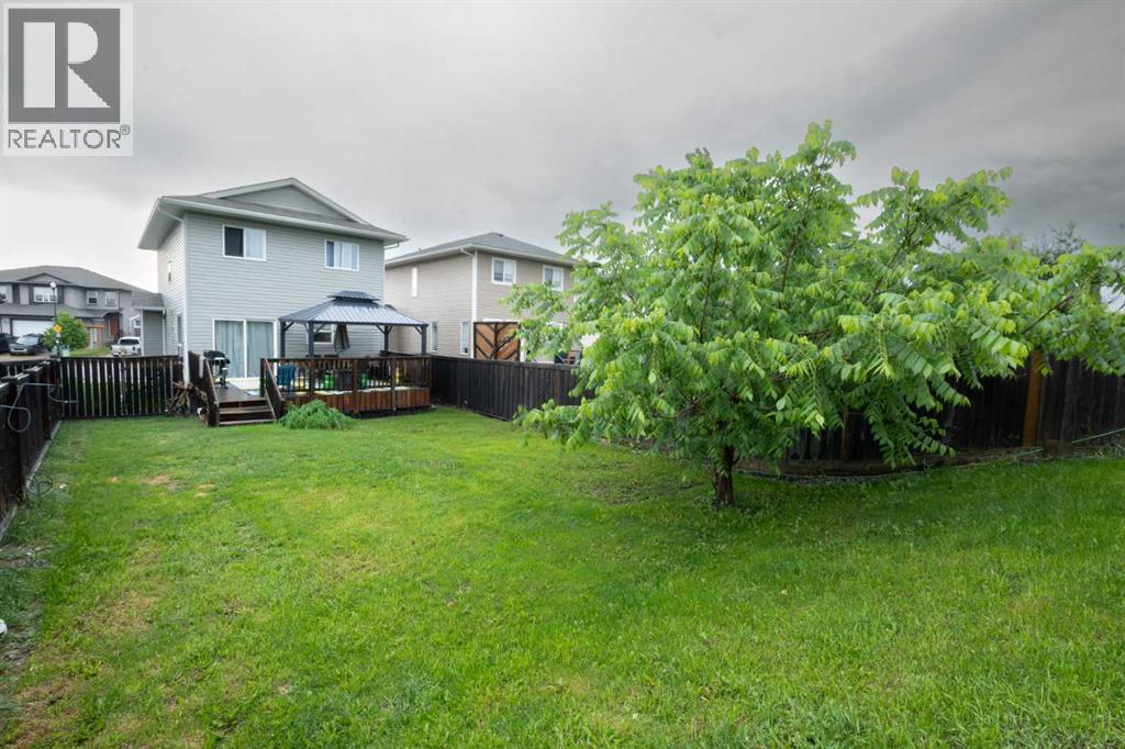 7406 91 Street - 24