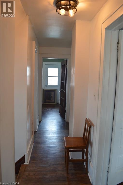 73 TALBOT Street S - 21