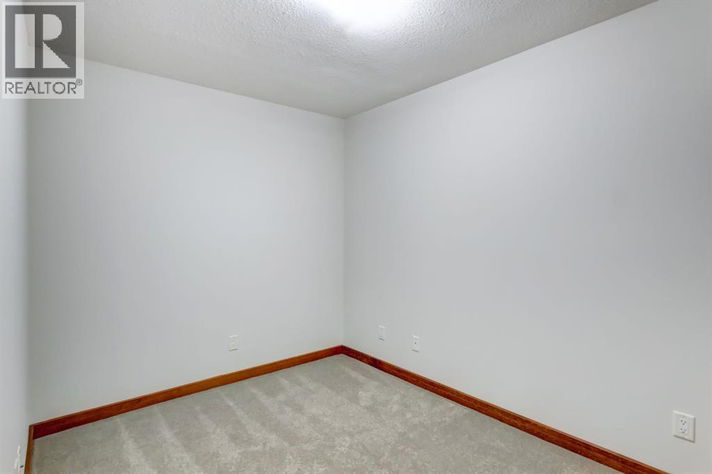 #111 170 Crossbow Place - 24
