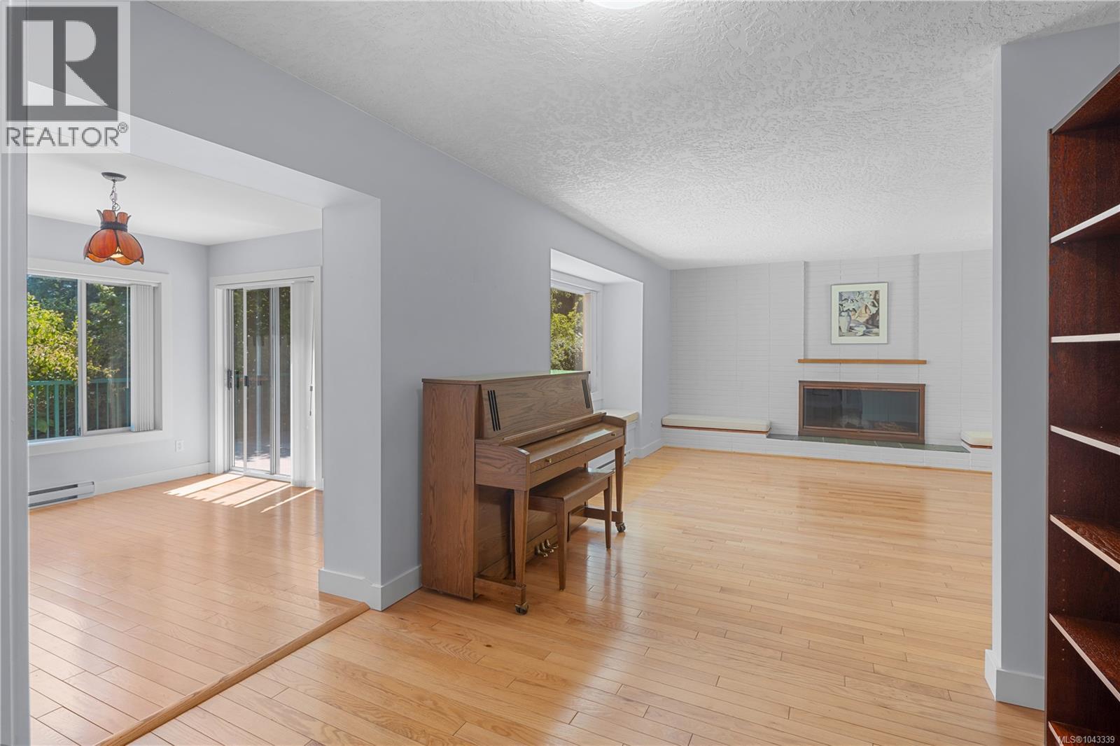 5349 Alderley Rd - 12