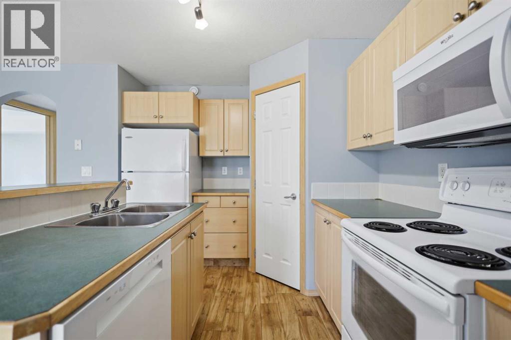 #48 33 Jennings Crescent - 8