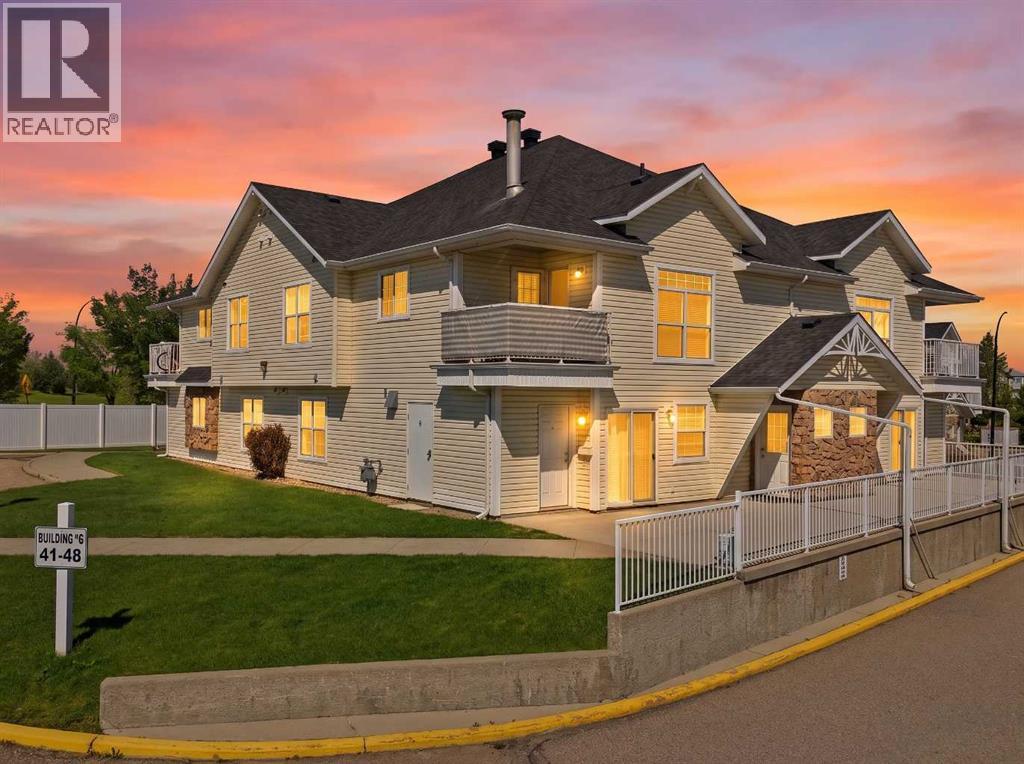 #48 33 Jennings Crescent - 1