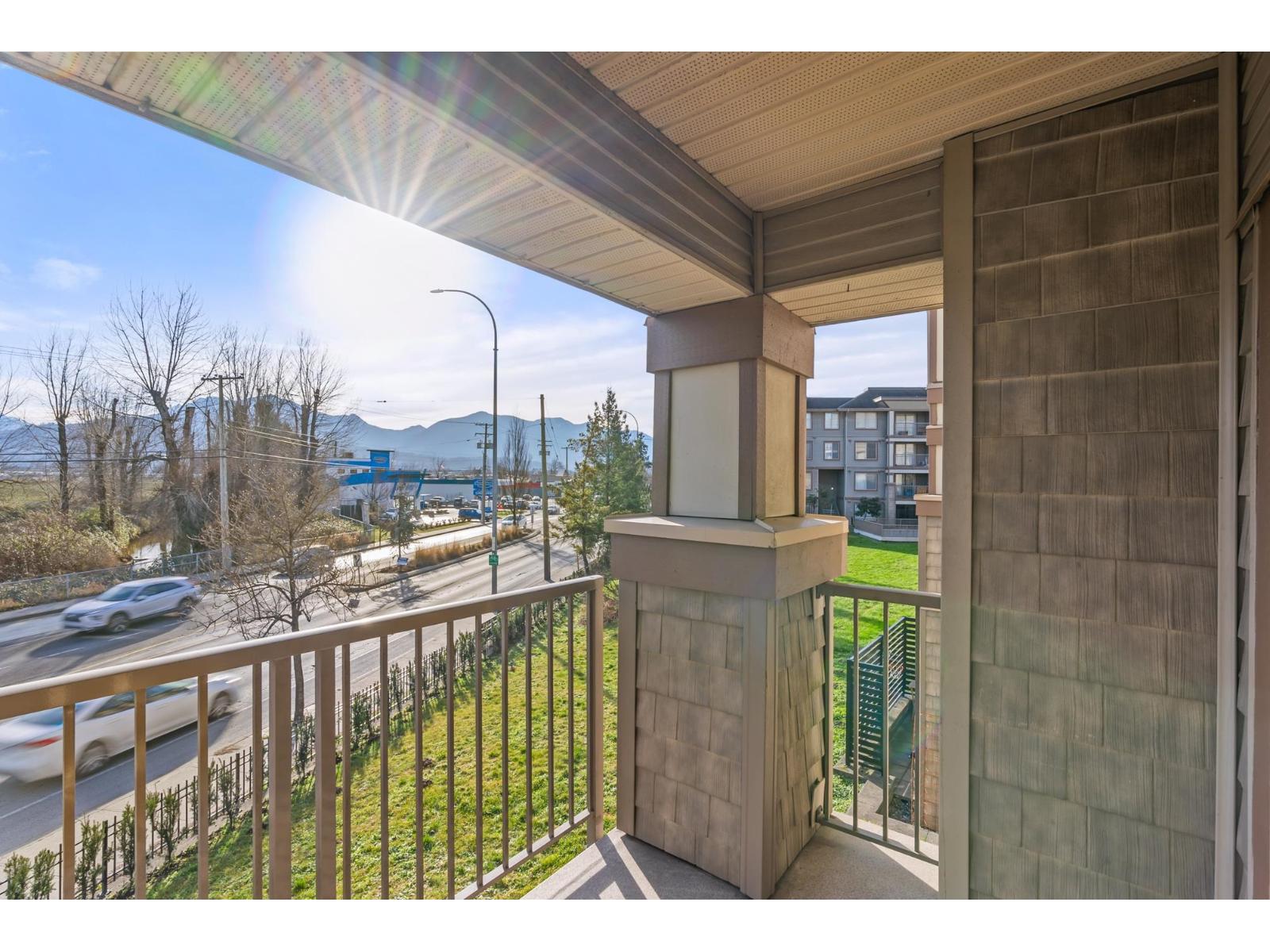 203 45561 YALE ROAD, Chilliwack Proper South, Chilliwack