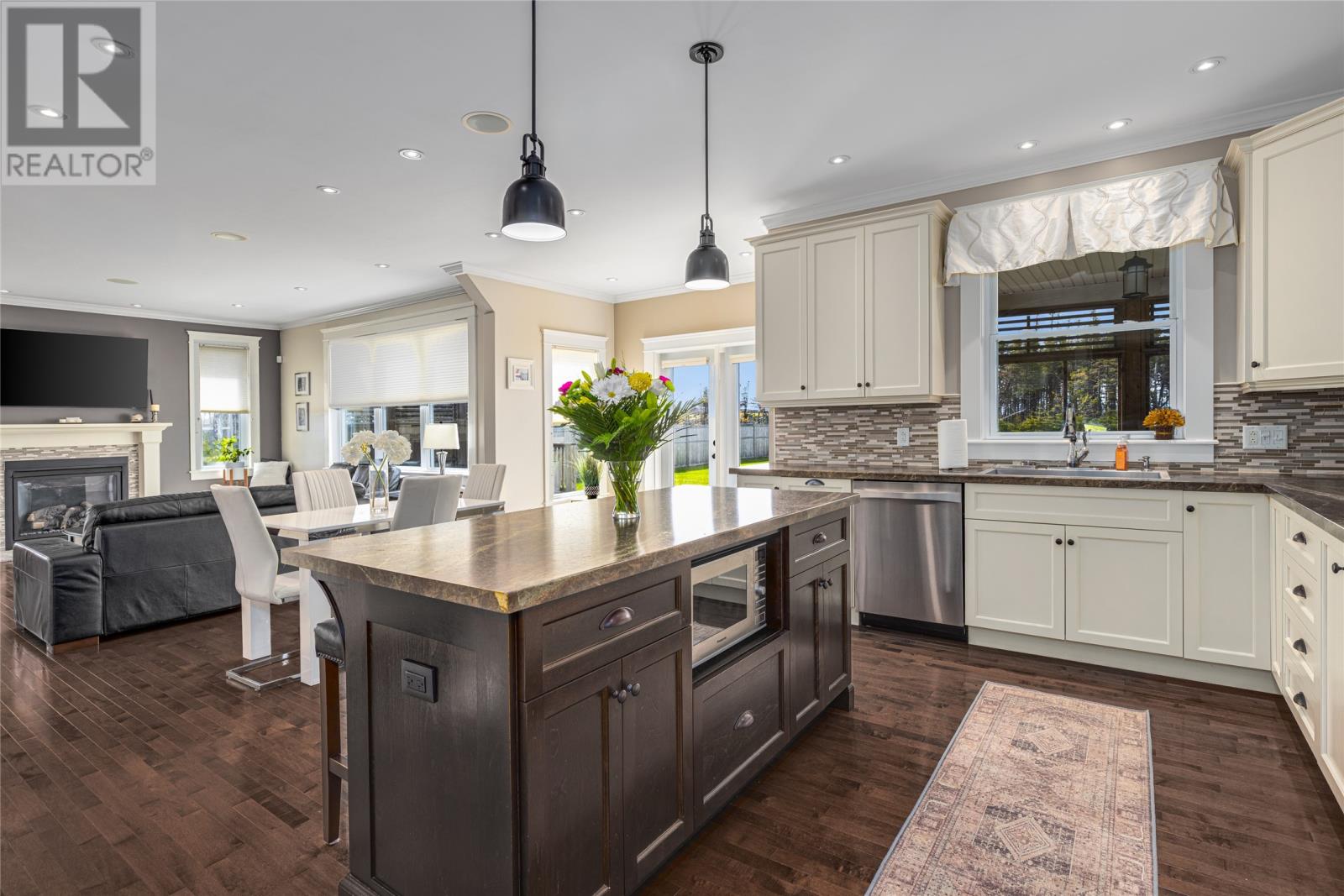 15 Flora Drive - 17