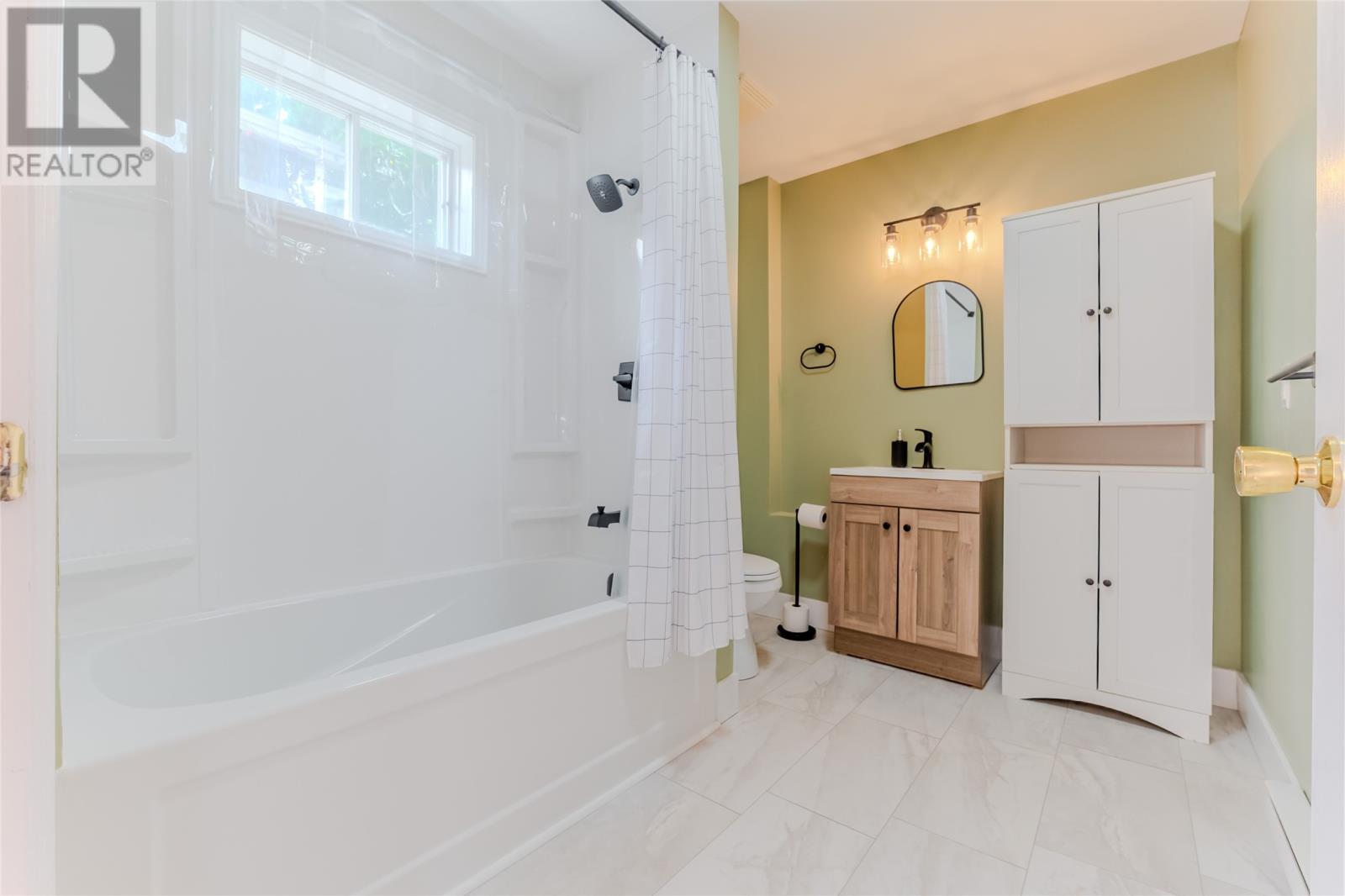 461 Empire Avenue - Image 15