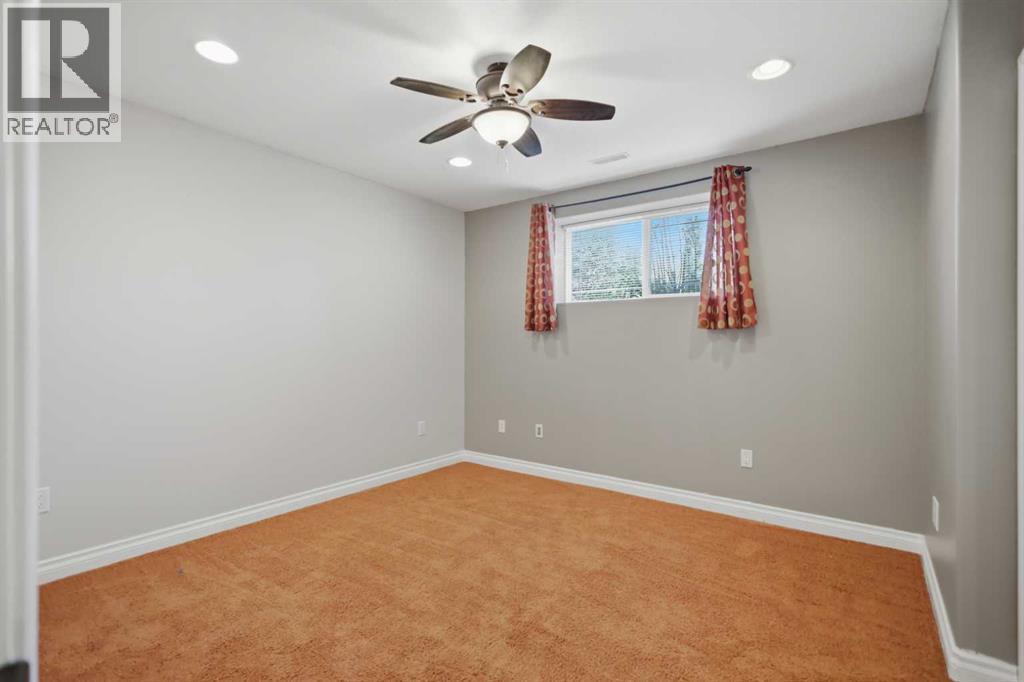 253037 Township Road 432 - 19