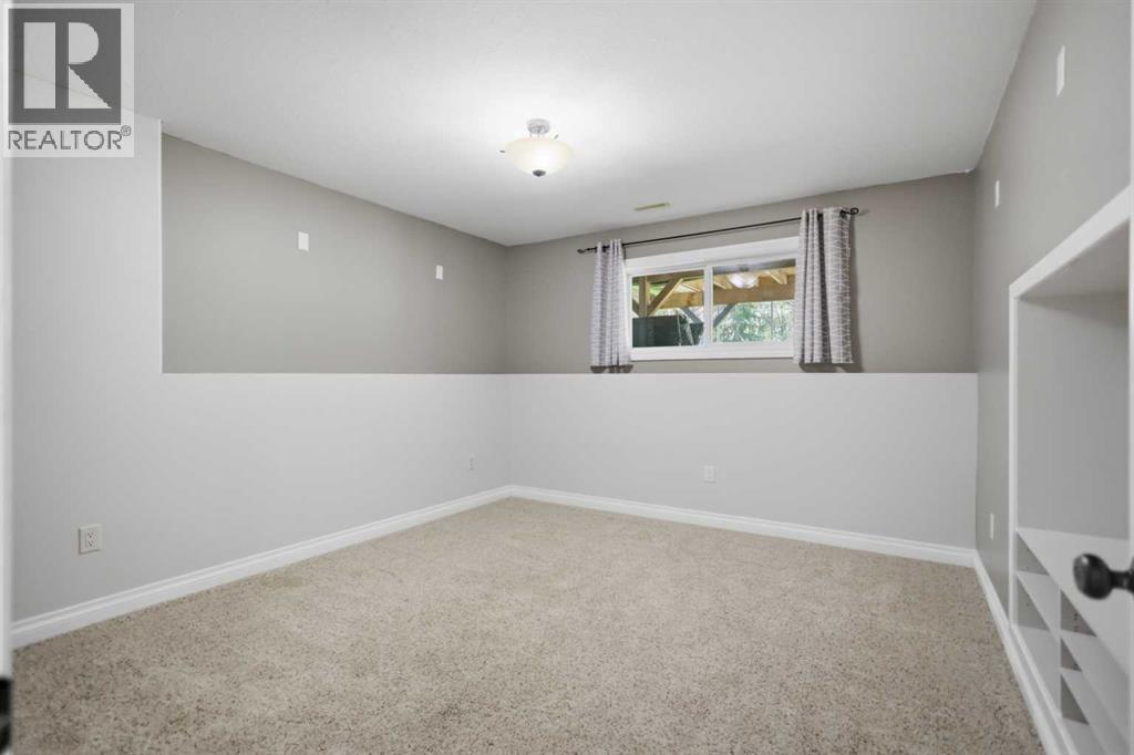 253037 Township Road 432 - 15