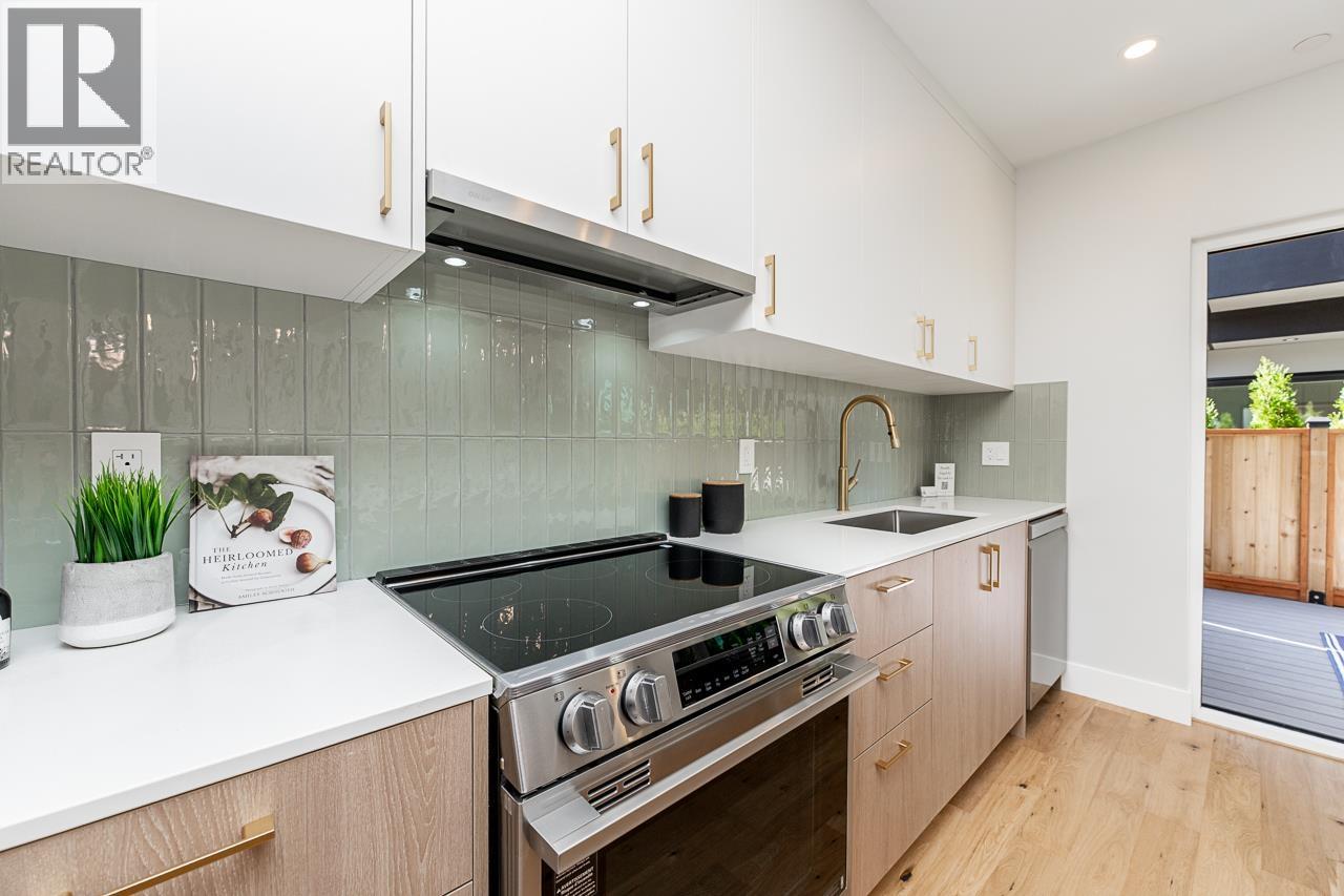 3 Bed, 2 Bath House for Sale in Vancouver – 2 676 E 22ND AVENUE, Vancouver – MLS# R3148160 - Image 8