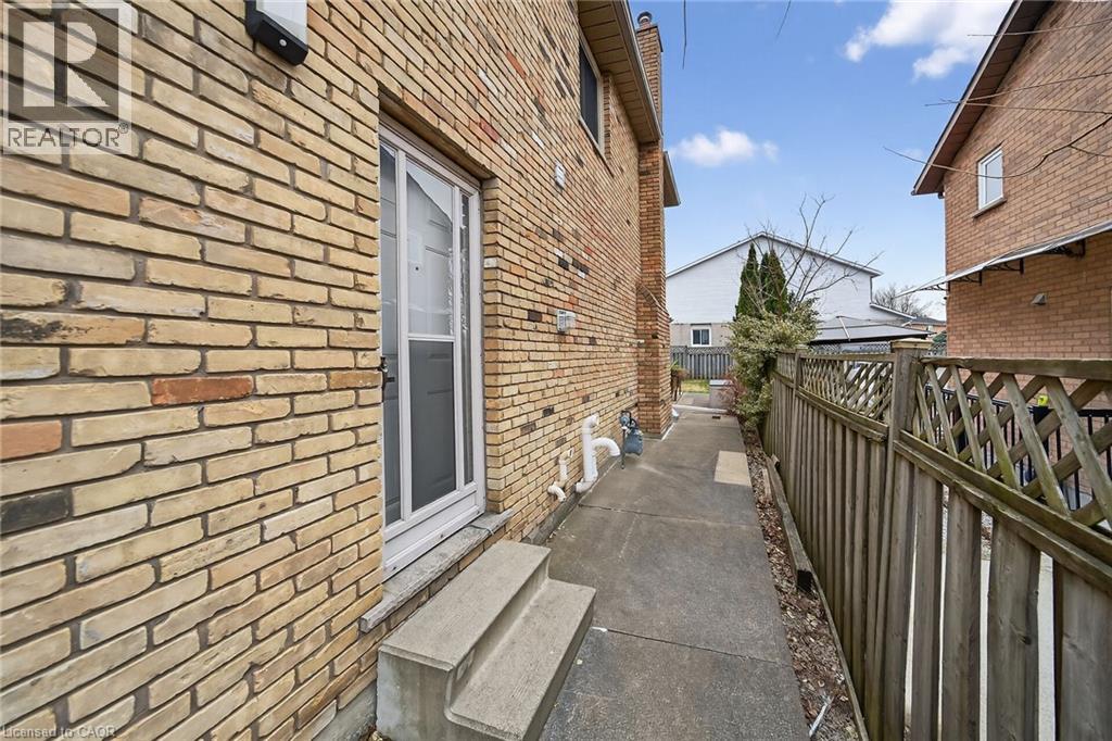 6 REGAL Drive - 36