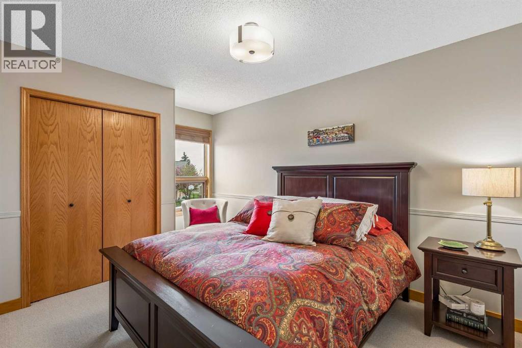 187 Hampshire Close NW - 37
