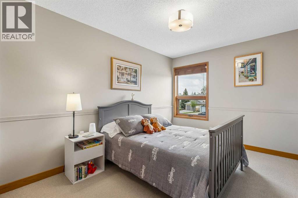 187 Hampshire Close NW - 36