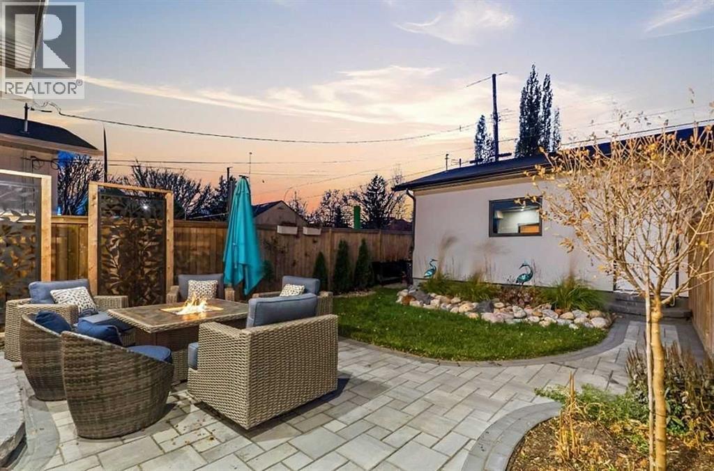 2635 34 Street SW - 39