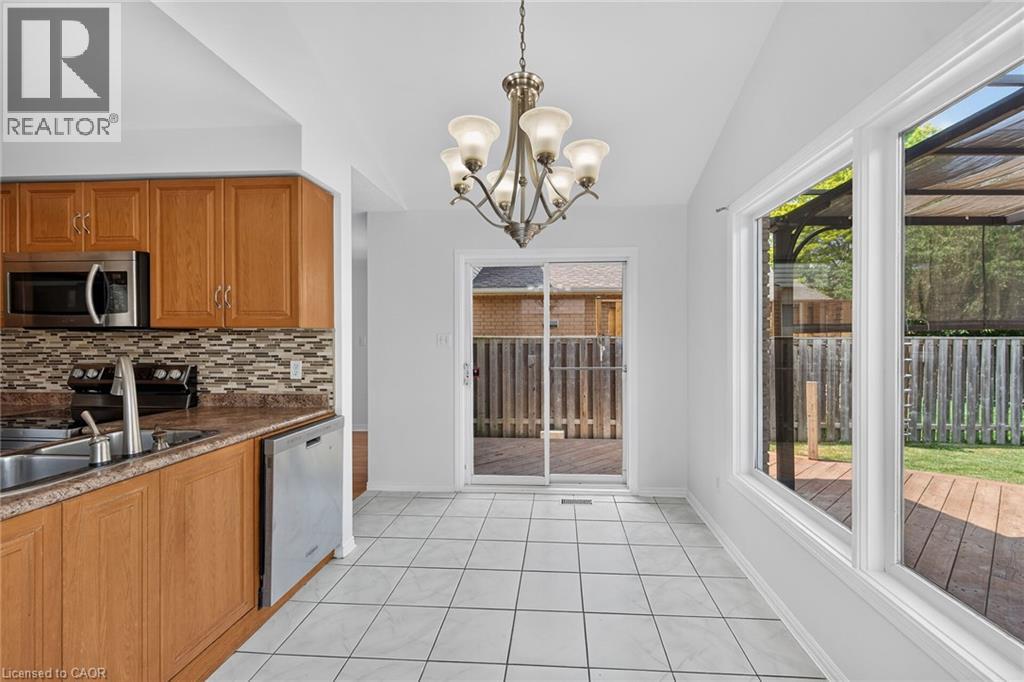 21 SPRINGGARDEN Crescent - 11