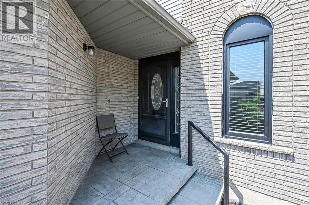 21 SPRINGGARDEN Crescent - 3