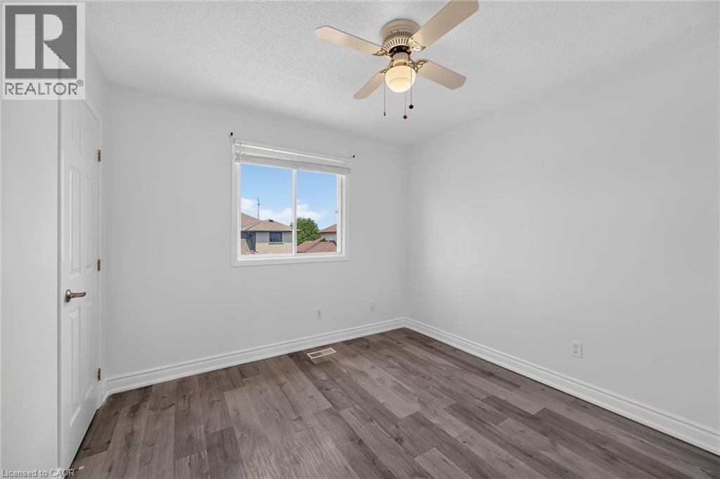 21 SPRINGGARDEN Crescent - Image 24