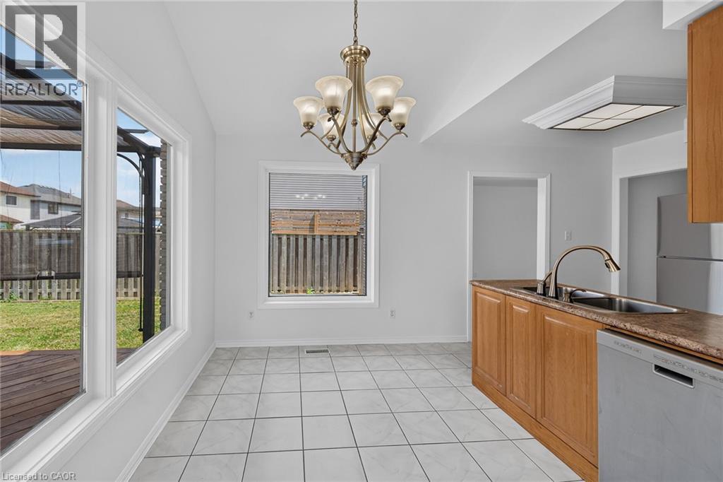 21 SPRINGGARDEN Crescent - 12