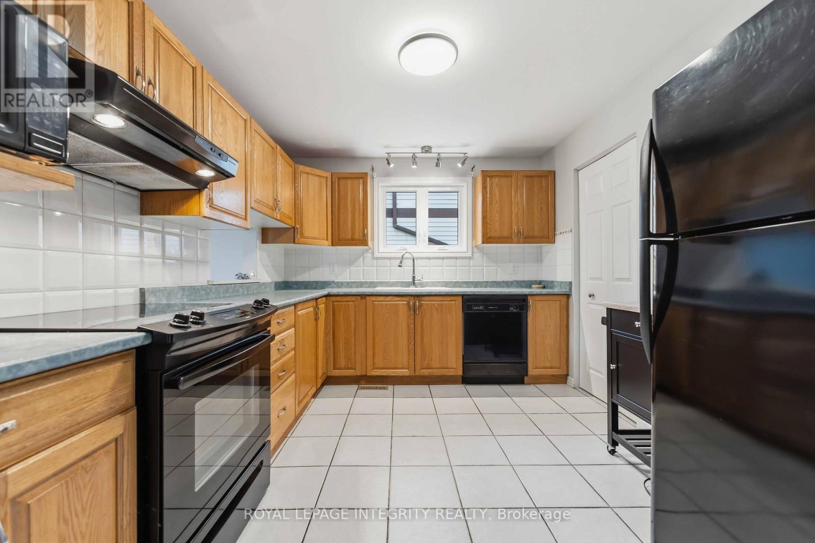 1455 BRADSHAW CRESCENT - Image 9