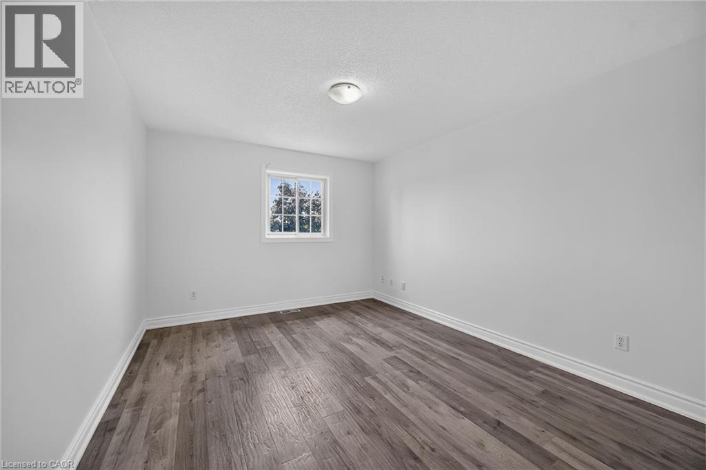 21 SPRINGGARDEN Crescent - 19
