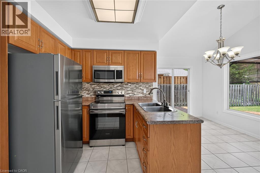 21 SPRINGGARDEN Crescent - 8