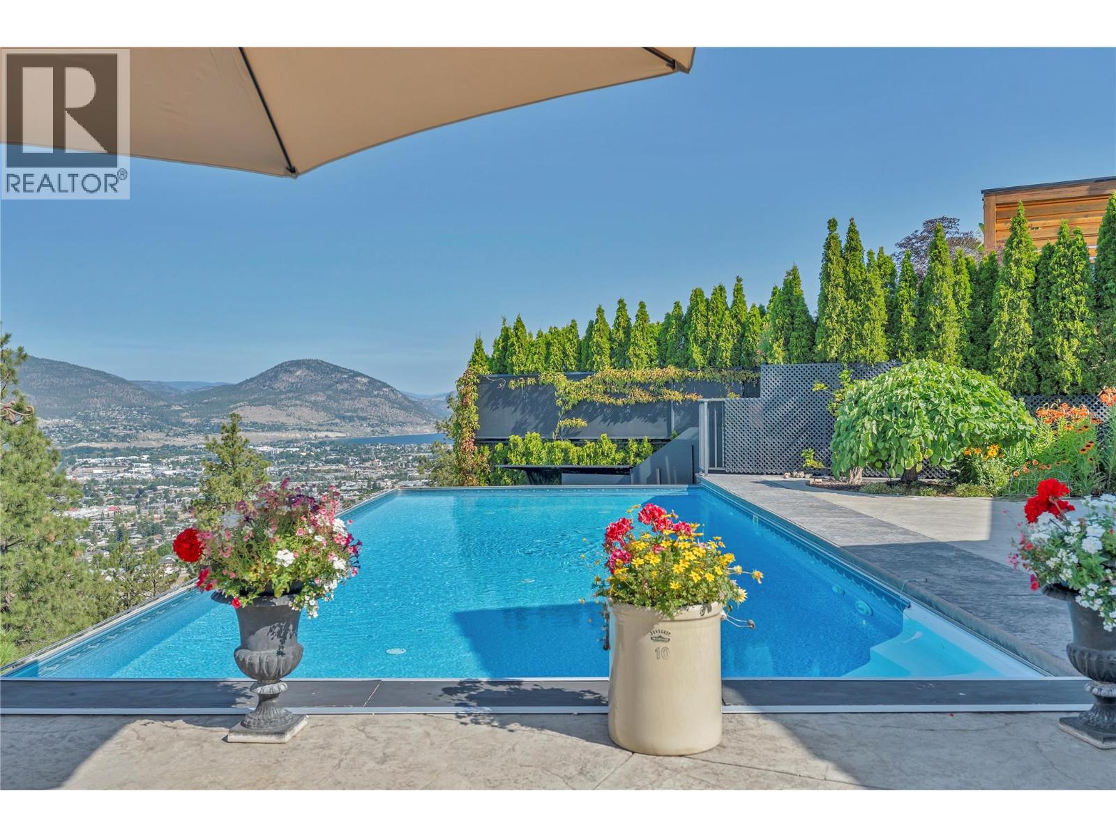 #4 112 Penrose Court - 13