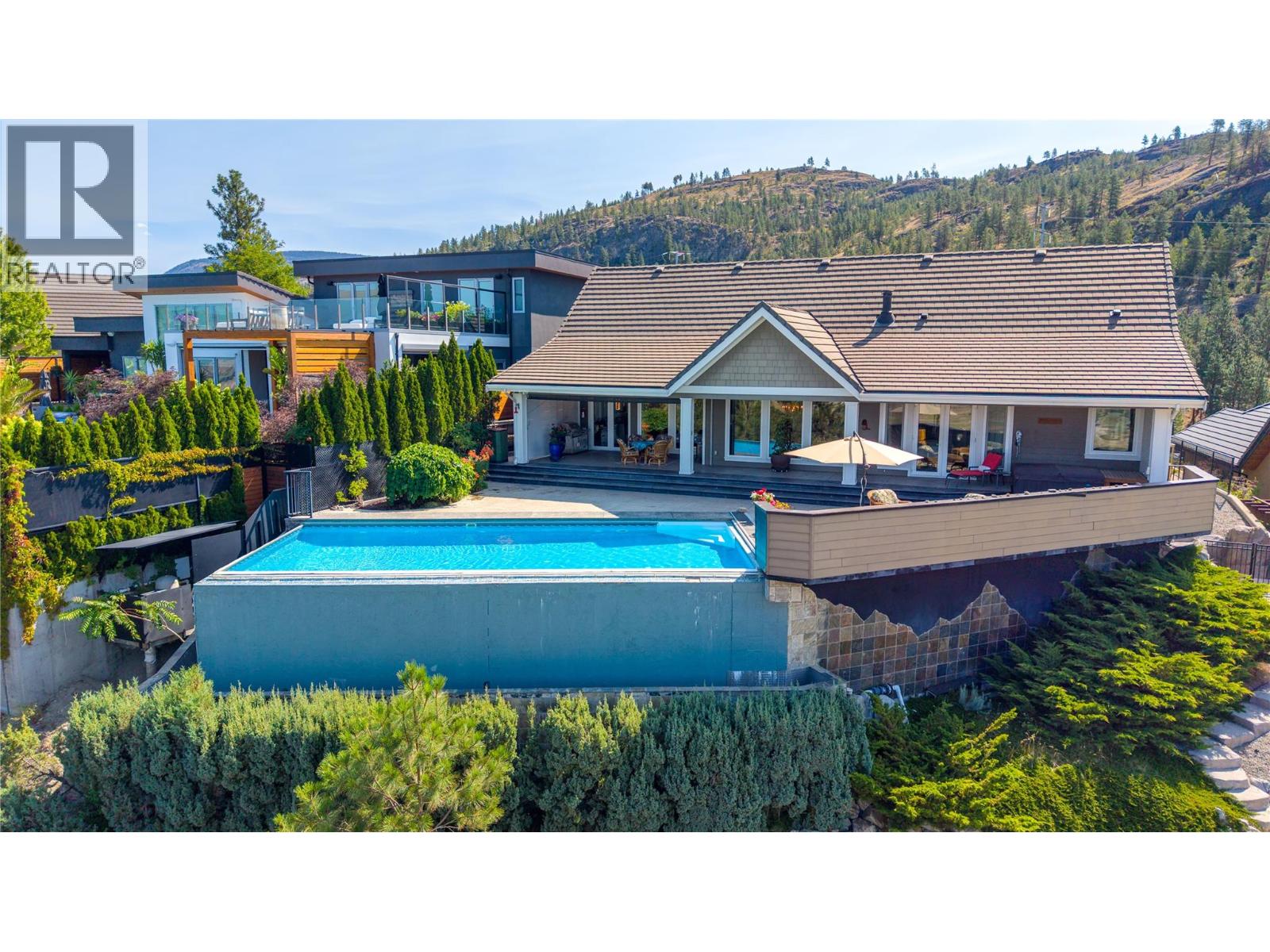 #4 112 Penrose Court - 2