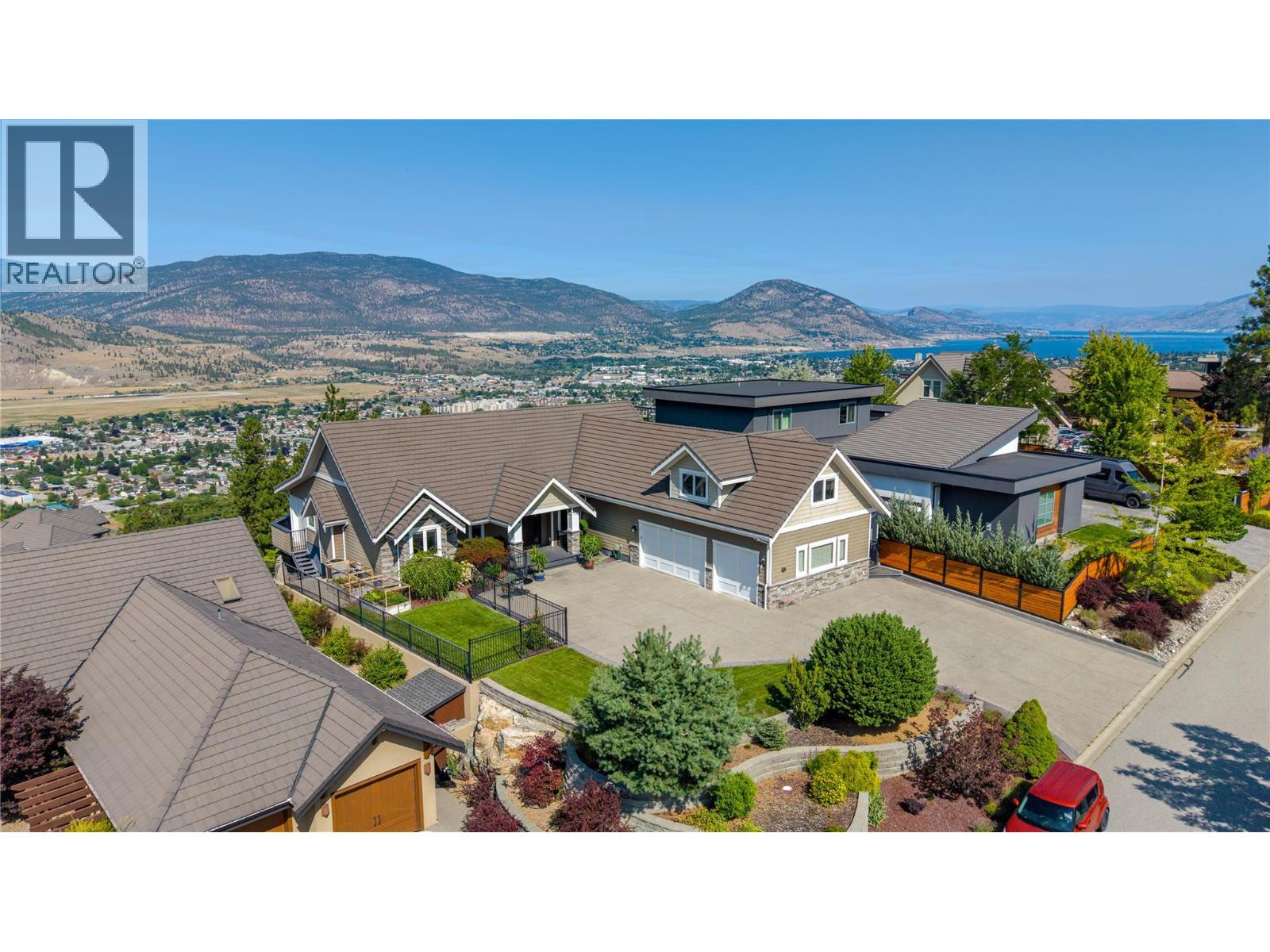 #4 112 Penrose Court - 1