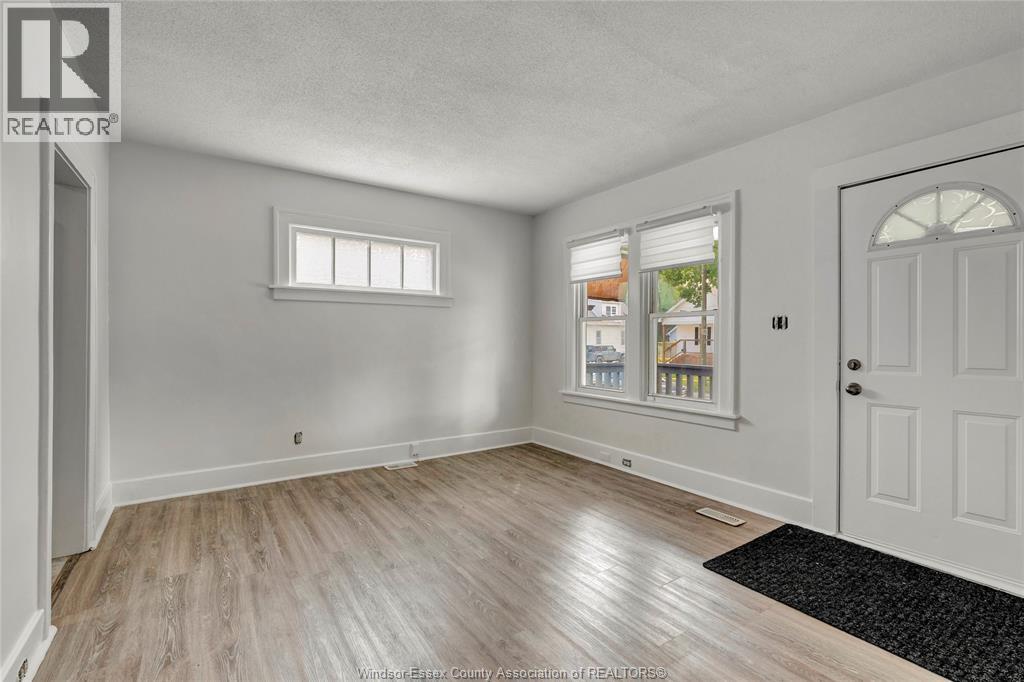 842-844 ELLROSE AVENUE Unit# DUPLEX, Windsor — photo 2