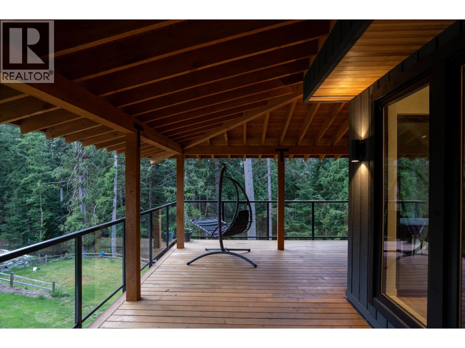 1604 JOAN AUDREY LANE, Bowen Island