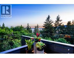 5325 Montiverdi Place, West Vancouver, BC V7W2W8 Photo 6