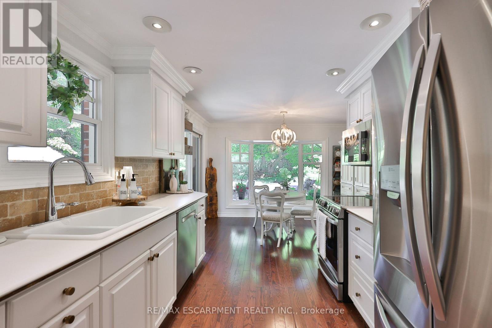 3555 KINGBIRD COURT - 7