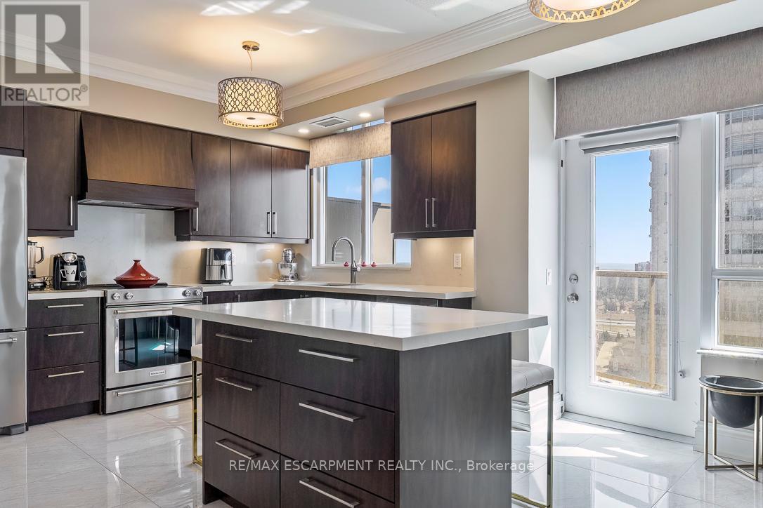 #2706 35 KINGSBRIDGE GARDEN CIRCLE - 19