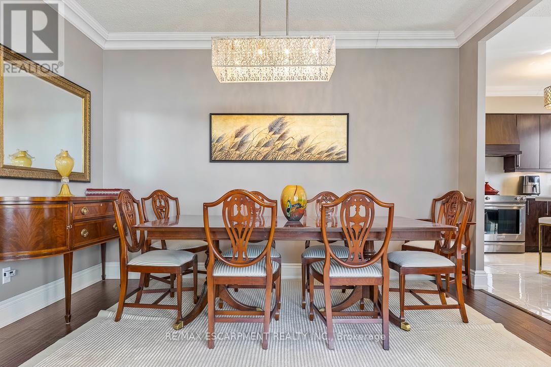 #2706 35 KINGSBRIDGE GARDEN CIRCLE - 16