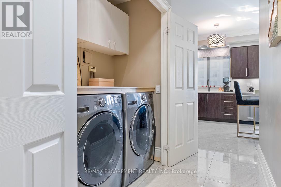 #2706 35 KINGSBRIDGE GARDEN CIRCLE - 9