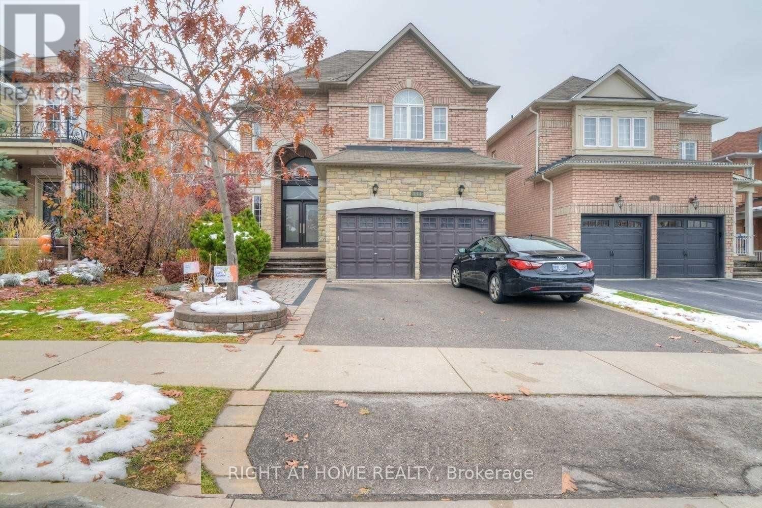 Listing photo of LOWER - 142 NER ISRAEL DRIVE